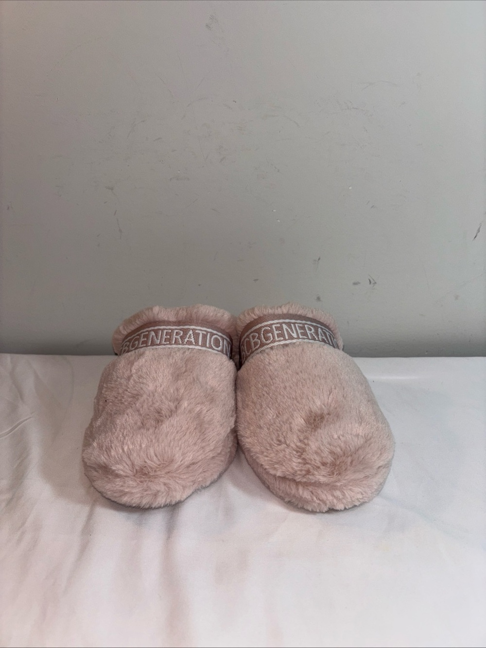 BCB Generation Fuzzy Blush Pink Slip-On Slippers. 7/6